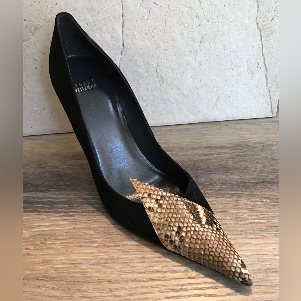 12 W Stuart Weitzman Capriccio Black Suede
